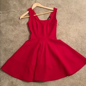red lulus flowy dress